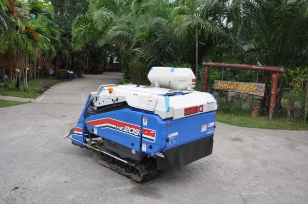 ขายรถเกี่ยว นวดข้าวISEKI ดีเซล2สูบ สวยเดิมจากญี่ปุ่น 48,000เท่านั้น