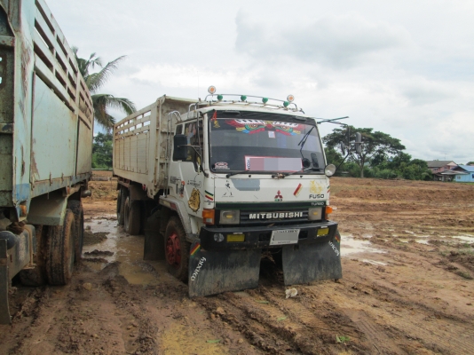 MITSUBICHI FN527 M 6D16 TF 3461-10 สปีด ดั้มสองเพลา พร้อมใช้ MITSUBICHI FN527 M 6D16 TF 3461-10 สปีด ดั้มสองเพลา พร้อมใช้