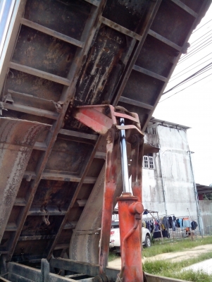 ขาย Isuzu Rocky 175  อินเตอร์คูลเลอร์ ดั้ม 2 เพลา