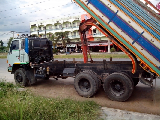 ขาย Isuzu Rocky 175  อินเตอร์คูลเลอร์ ดั้ม 2 เพลา