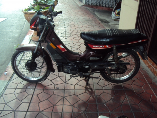 ขายรถซูซูกิสปริ้นเตอร์110มีทะเบียนชุดโอนเครื่องดีมากเดิมๆๆสนใจติดต่อสรกฤช091-8892274  086-0767308