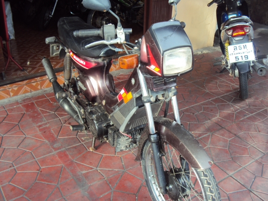 ขายรถซูซูกิสปริ้นเตอร์110มีทะเบียนชุดโอนเครื่องดีมากเดิมๆๆสนใจติดต่อสรกฤช091-8892274  086-0767308