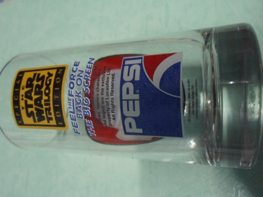 แก้วสะสม เป๊ปซี่ + แก้วโค้ก รวม 12 ใบ ขายเหมา 1,000