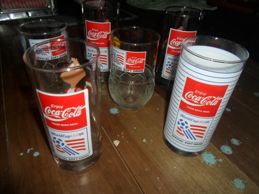 แก้วสะสม เป๊ปซี่ + แก้วโค้ก รวม 12 ใบ ขายเหมา 1,000