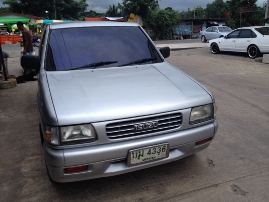 ISUZU, 2.5 SLX SPACECAB ปี 1996 เกียร์ธรรมดา