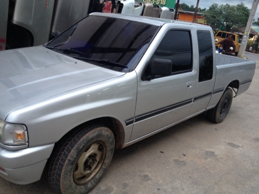 ISUZU, 2.5 SLX SPACECAB ปี 1996 เกียร์ธรรมดา ISUZU, 2.5 SLX SPACECAB ปี 1996 เกียร์ธรรมดา