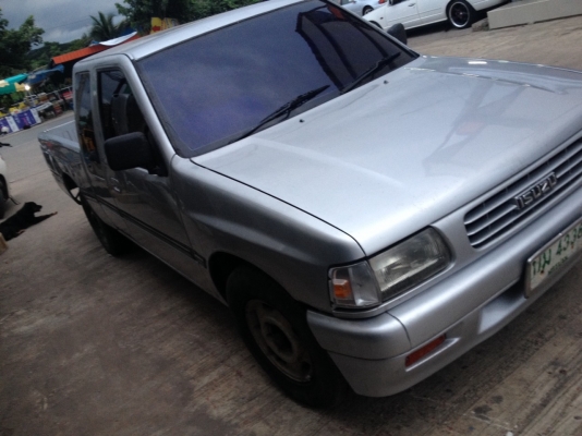 ISUZU, 2.5 SLX SPACECAB ปี 1996 เกียร์ธรรมดา ISUZU, 2.5 SLX SPACECAB ปี 1996 เกียร์ธรรมดา