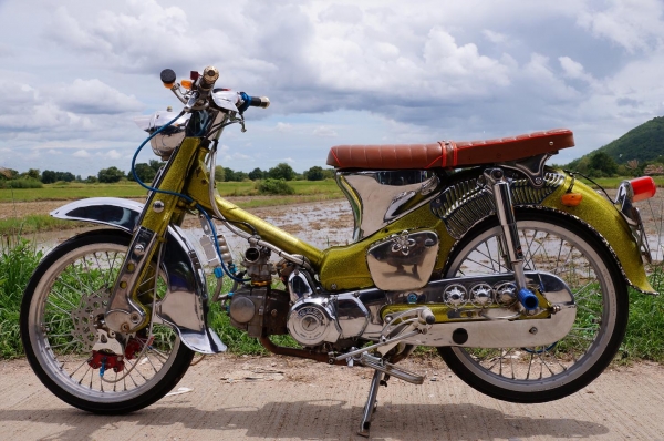 ขาย HONDA CM 90 เครื่องดรีม 100 สตาทร์มือ