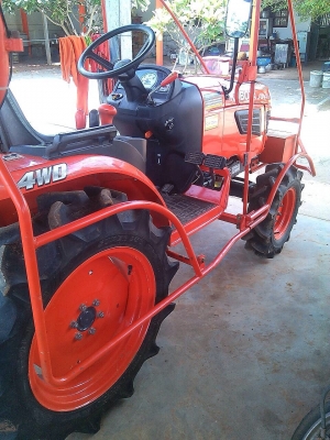 ขายด่วน KUBOTA B2420 เครื่องดี อุปกรณ์ ผาน5 สภาพสวยพร้อมใช้งาน ขนาด 24 แรงม้า 4 WD 2 เพลา การใช้งาน 