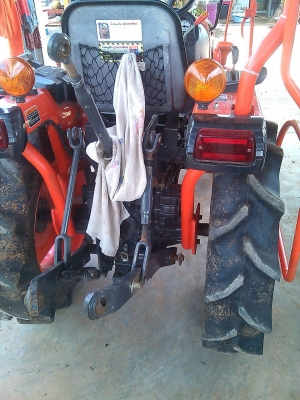 ขายด่วน KUBOTA B2420 เครื่องดี อุปกรณ์ ผาน5 สภาพสวยพร้อมใช้งาน ขนาด 24 แรงม้า 4 WD 2 เพลา การใช้งาน 