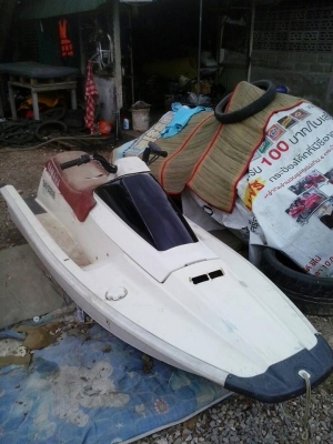 ขายเจ็ทสกี ยามาฮ่า550 เก่าญี่ปุ่น ใส่แบตวิ่งได้เลย