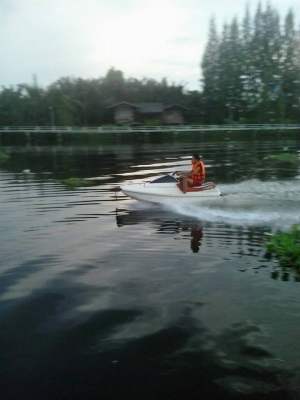 ขายเจ็ทสกี ยามาฮ่า550 เก่าญี่ปุ่น ใส่แบตวิ่งได้เลย