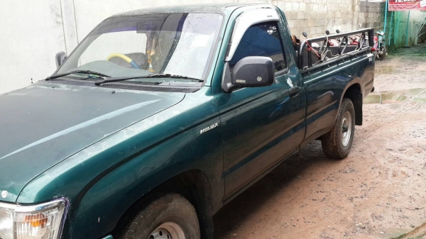 ขายรถกระบะปิ๊คอั๊บ โตโยต้า ไทเกอร์ ตอนเดียว สภาพดี แชชซีสวย ช่วงล่างดี เครื่องฟิต เอกสารพร้อมโอน ขายรถกระบะปิ๊คอั๊บ โตโยต้า ไทเกอร์ ตอนเดียว สภาพดี แชชซีสวย ช่วงล่างดี เครื่องฟิต เอกสารพร้อมโอน