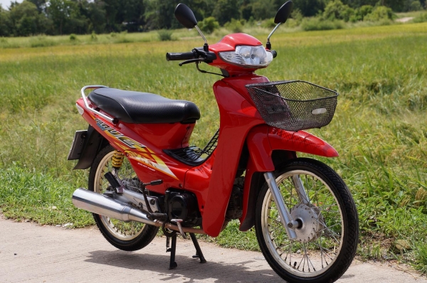 ขาย HONDA WAVE 110 สภาพเดิมสวย เก็บงานใหม่ทั้งคัน สภาพสดตามรูป ครับ ทะเบียนพร้อมโอน ภาษี พรบ 2558