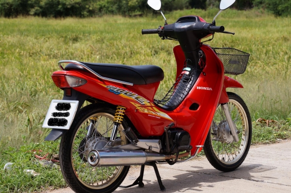 ขาย HONDA WAVE 110 สภาพเดิมสวย เก็บงานใหม่ทั้งคัน สภาพสดตามรูป ครับ ทะเบียนพร้อมโอน ภาษี พรบ 2558