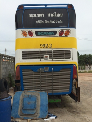 ขายตัวถัง 8 ล้อพร้อมเครื่องปรับอากาศ และคัซซี ฮีโน่เขาควาย 6 ล้อ พร้อมทะเบียน