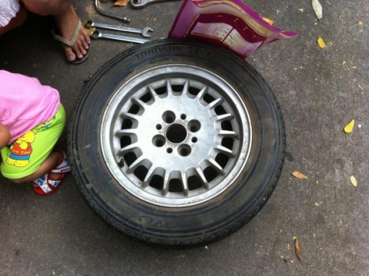 แยกอะไหล่ e30 คัฟ แยกอะไหล่ e30 คัฟ