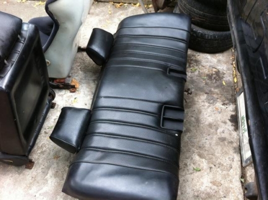 แยกอะไหล่ e30 คัฟ แยกอะไหล่ e30 คัฟ