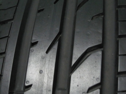 ขายล้อแม็กป้ายแดง Ford Fiesta ตัวท๊อป พร้อมยางขอบ 16