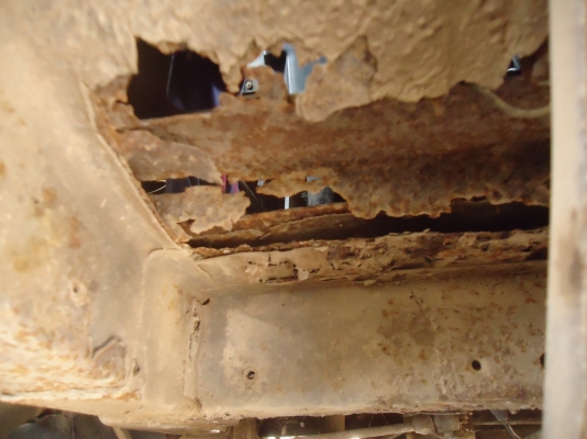 ขายด่วนรถสิบล้อUDCD45Vดรั้มเครือง225แรงม้าโบเพลา210