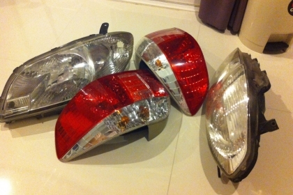 ไฟหน้า รถตู้ คอมมิวเตอร์ หน้าย้อย ของแท้