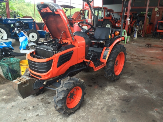 Kubota B2420