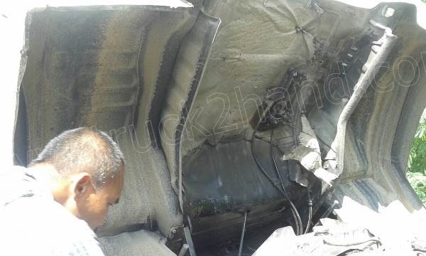 รถบรรทุก 6 ล้อติดเครน HINO รุ่น KM779