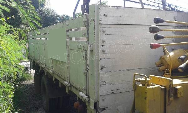 รถบรรทุก 6 ล้อติดเครน HINO รุ่น KM779