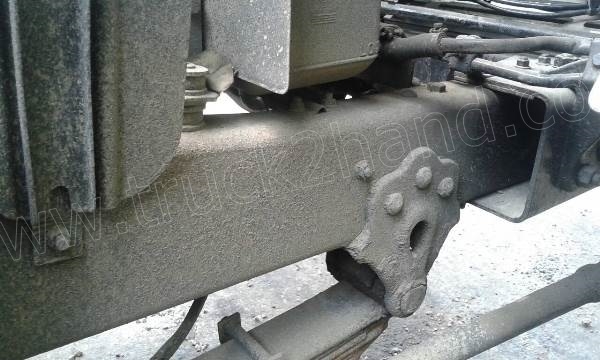 รถบรรทุก 6 ล้อติดเครน HINO รุ่น KM779