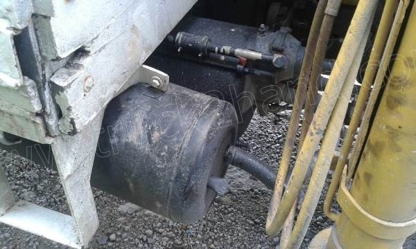 รถบรรทุก 6 ล้อติดเครน HINO รุ่น KM779