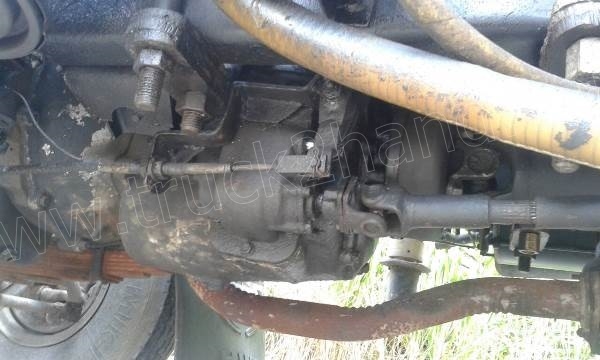 รถบรรทุก 6 ล้อติดเครน HINO รุ่น KM779