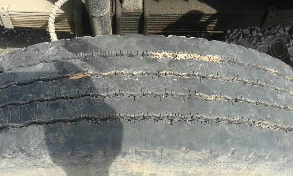 รถบรรทุก 6 ล้อติดเครน HINO รุ่น KM779