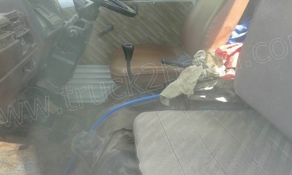 รถบรรทุก 6 ล้อติดเครน HINO รุ่น KM779