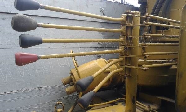 รถบรรทุก 6 ล้อติดเครน HINO รุ่น KM779