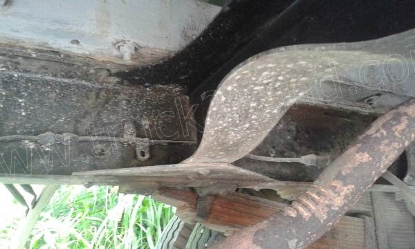 รถบรรทุก 6 ล้อติดเครน HINO รุ่น KM779