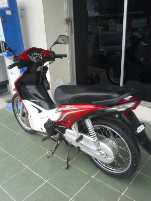 ขายถูกๆ Wave 110 i ใหม่ล่าสุด สีแดง ขาว รถอย่างสวย ระบบหัวฉีดประหยัดน้ำมัน ขายถูกๆ Wave 110 i ใหม่ล่าสุด สีแดง ขาว รถอย่างสวย ระบบหัวฉีดประหยัดน้ำมัน