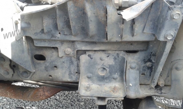 รถบรรทุก 6 ล้อ กระบะรั้ว ISUZU รุ่น NPR