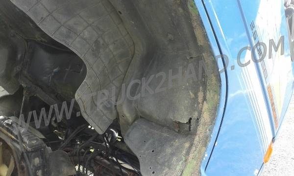 รถบรรทุก 6 ล้อ กระบะรั้ว ISUZU รุ่น NPR