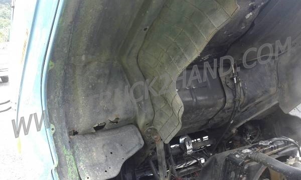 รถบรรทุก 6 ล้อ กระบะรั้ว ISUZU รุ่น NPR