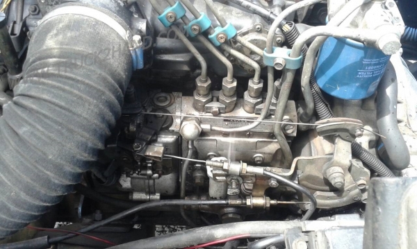 รถบรรทุก 6 ล้อ กระบะรั้ว ISUZU รุ่น NPR