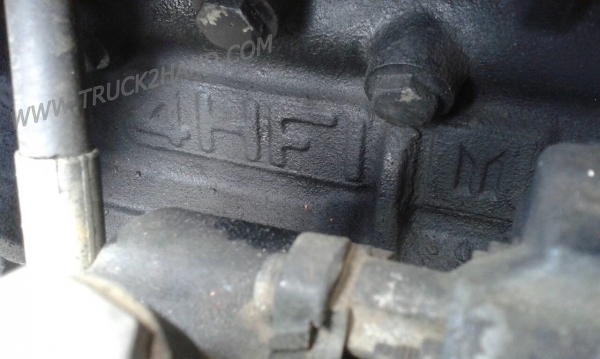 รถบรรทุก 6 ล้อ กระบะรั้ว ISUZU รุ่น NPR