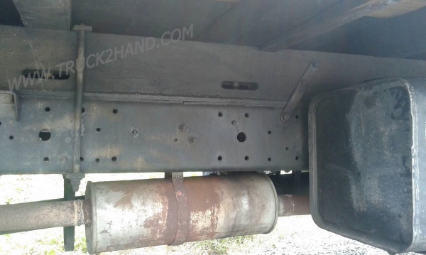 รถบรรทุก 6 ล้อ กระบะรั้ว ISUZU รุ่น NPR