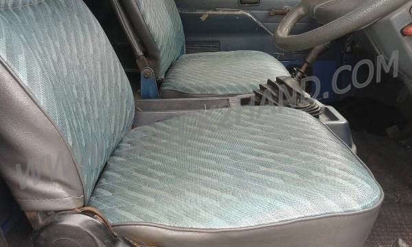 รถบรรทุก 6 ล้อ กระบะรั้ว ISUZU รุ่น NPR