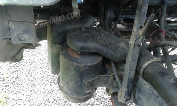 รถบรรทุก 6 ล้อ กระบะรั้ว ISUZU รุ่น NPR