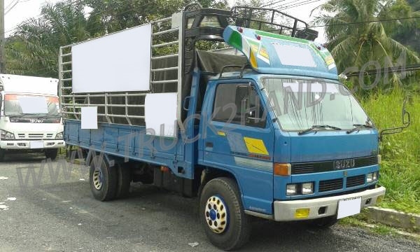 รถบรรทุก 6 ล้อ กระบะรั้ว ISUZU รุ่น NPR