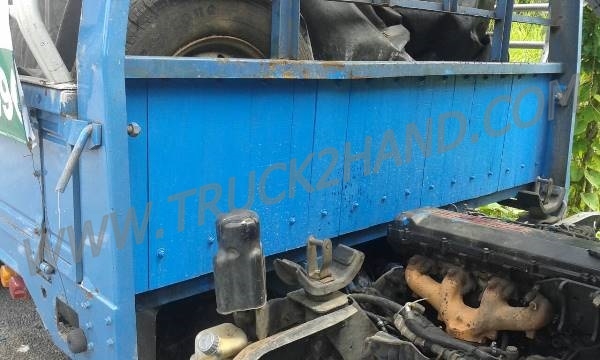 รถบรรทุก 6 ล้อ กระบะรั้ว ISUZU รุ่น NPR