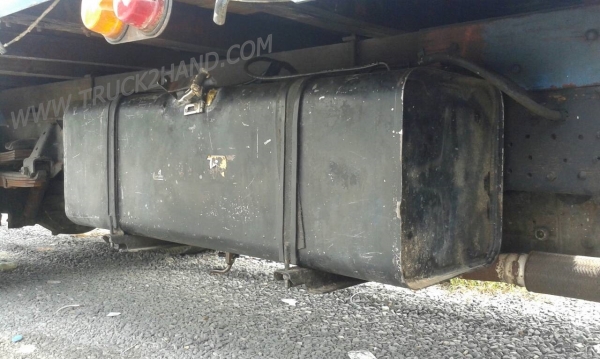 รถบรรทุก 6 ล้อ กระบะรั้ว ISUZU รุ่น NPR