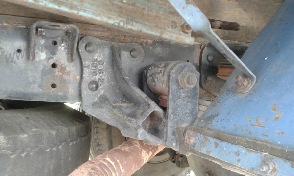 รถบรรทุก 6 ล้อ กระบะรั้ว ISUZU รุ่น NPR