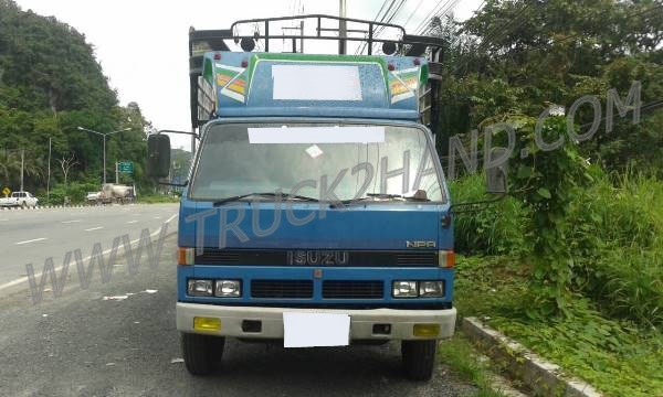 รถบรรทุก 6 ล้อ กระบะรั้ว ISUZU รุ่น NPR