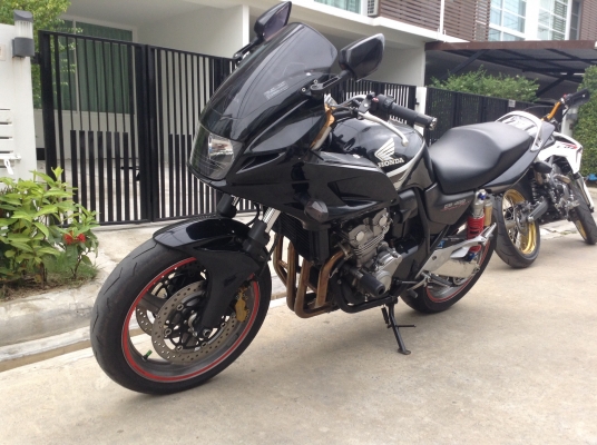ธารนนทบุรี//ขาย honda cb400 tec4 bold'or ปี2009 ราคา139,000 บาท อินวอยท์+สรรพสารมิตร ธารนนทบุรี//ขาย honda cb400 tec4 bold'or ปี2009 ราคา139,000 บาท อินวอยท์+สรรพสารมิตร